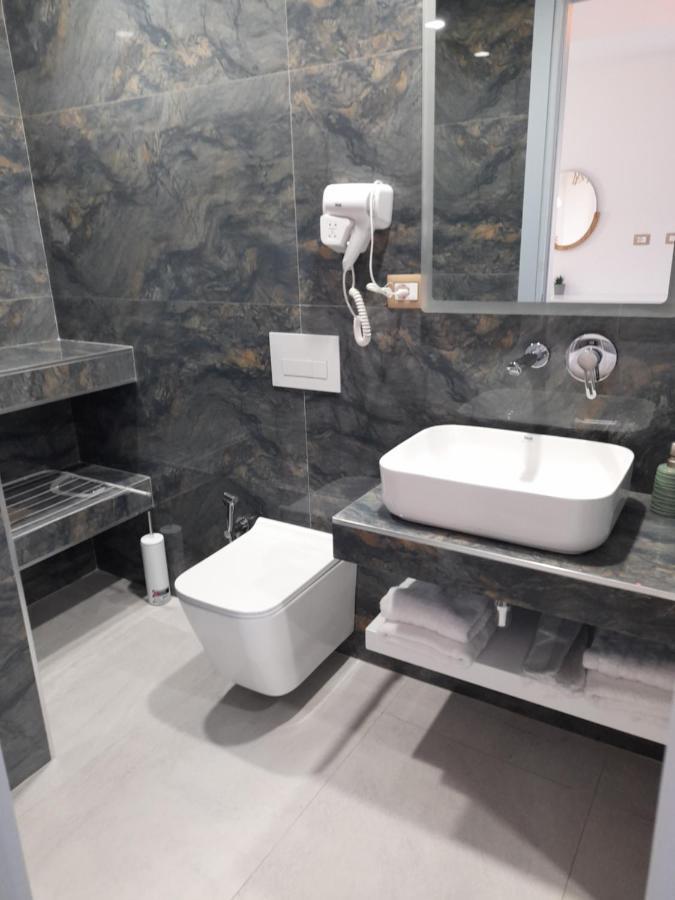 Anxhelos Hotel Himarë Extérieur photo