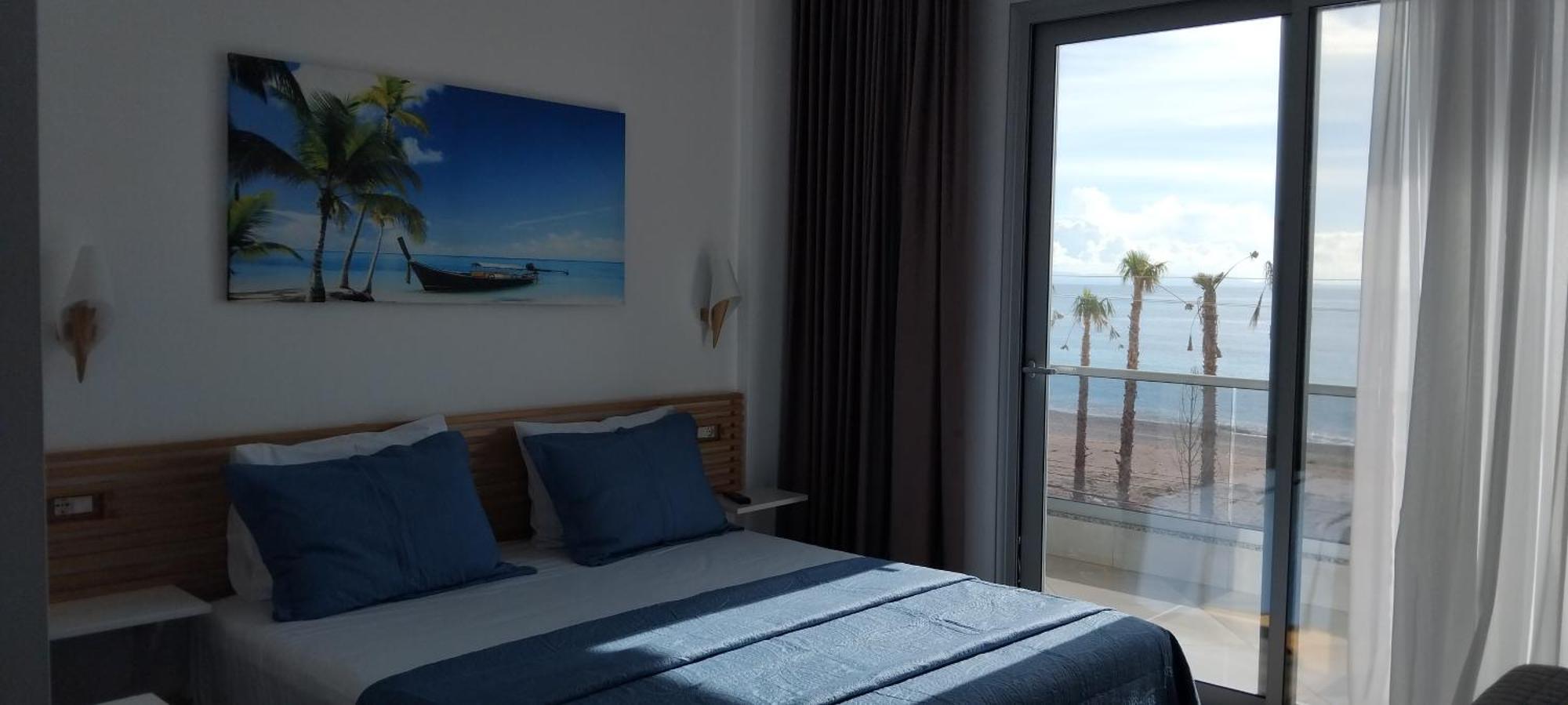 Anxhelos Hotel Himarë Extérieur photo