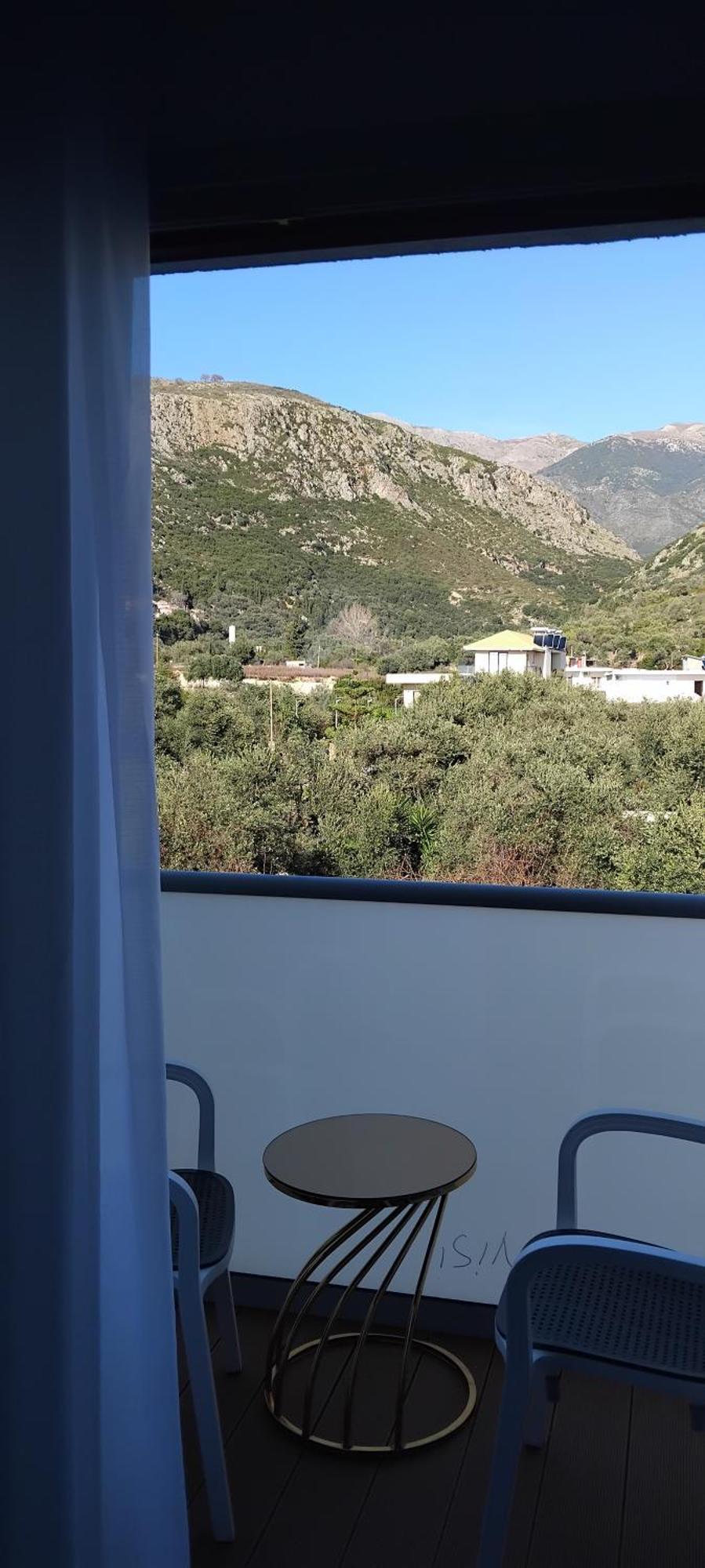 Anxhelos Hotel Himarë Chambre photo